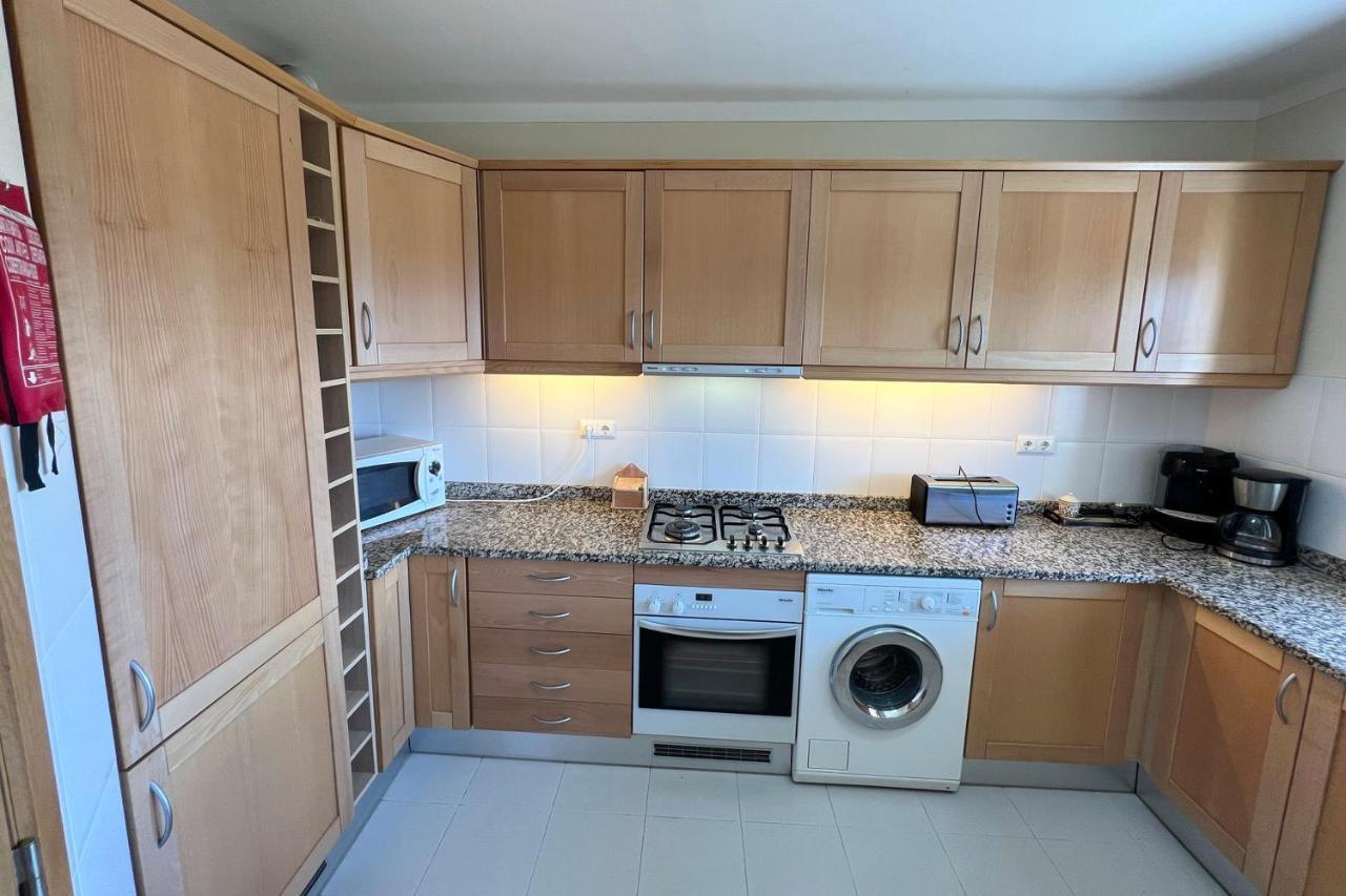 Apartment By The Beach With Parking And Wifi By Amcf ปอร์ติเมา ภายนอก รูปภาพ