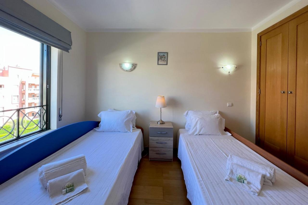 Apartment By The Beach With Parking And Wifi By Amcf ปอร์ติเมา ภายนอก รูปภาพ