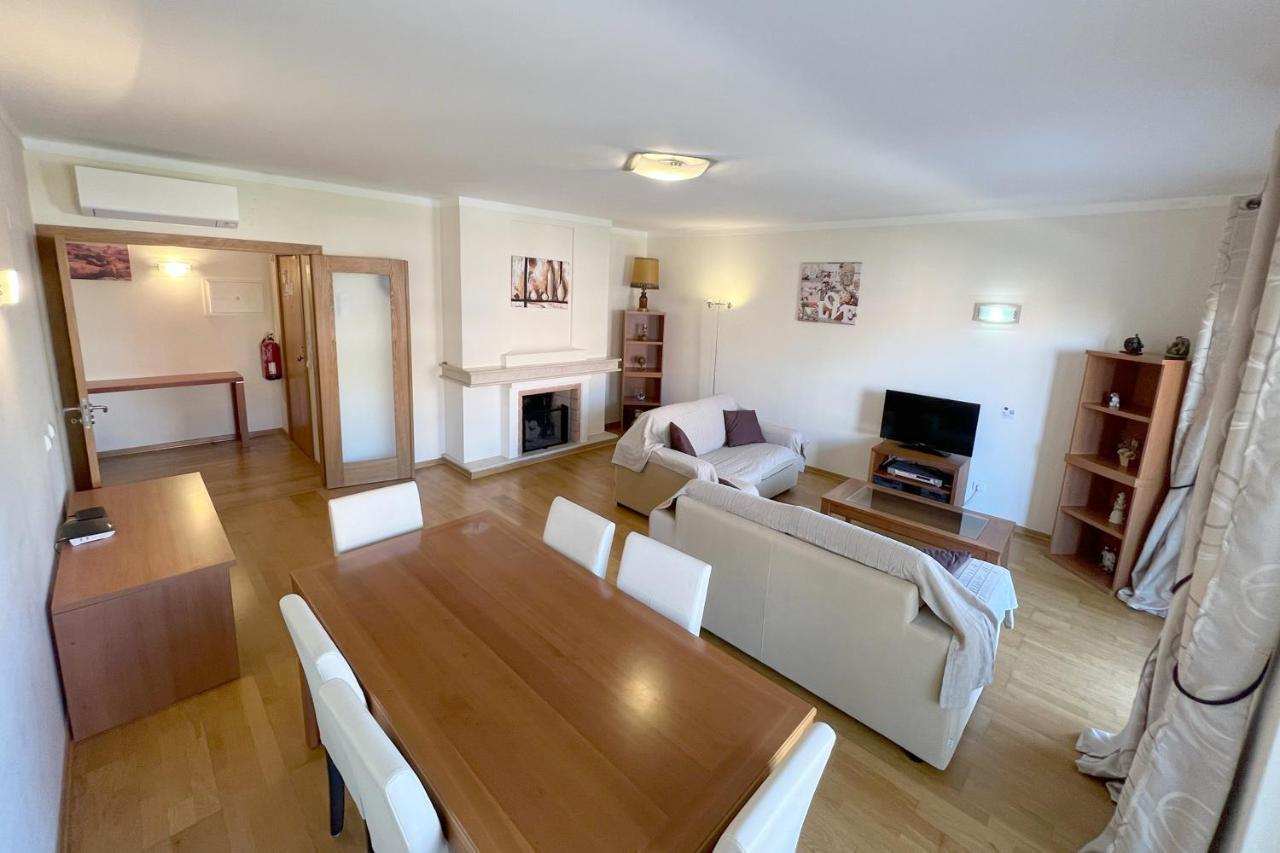 Apartment By The Beach With Parking And Wifi By Amcf ปอร์ติเมา ภายนอก รูปภาพ